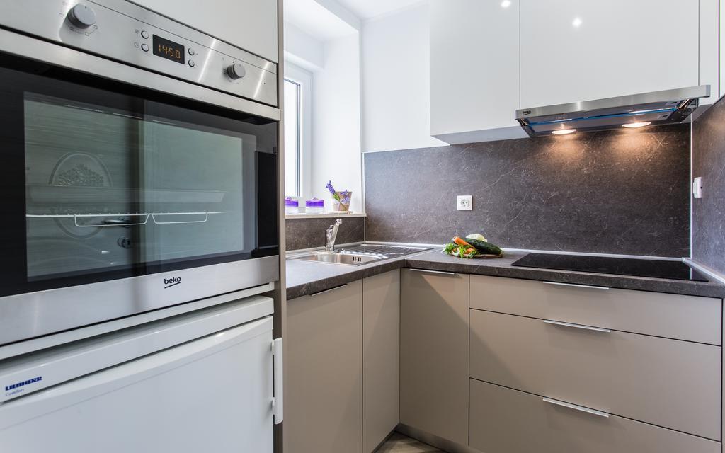 Sunrise Apartment Risika Bagian luar foto